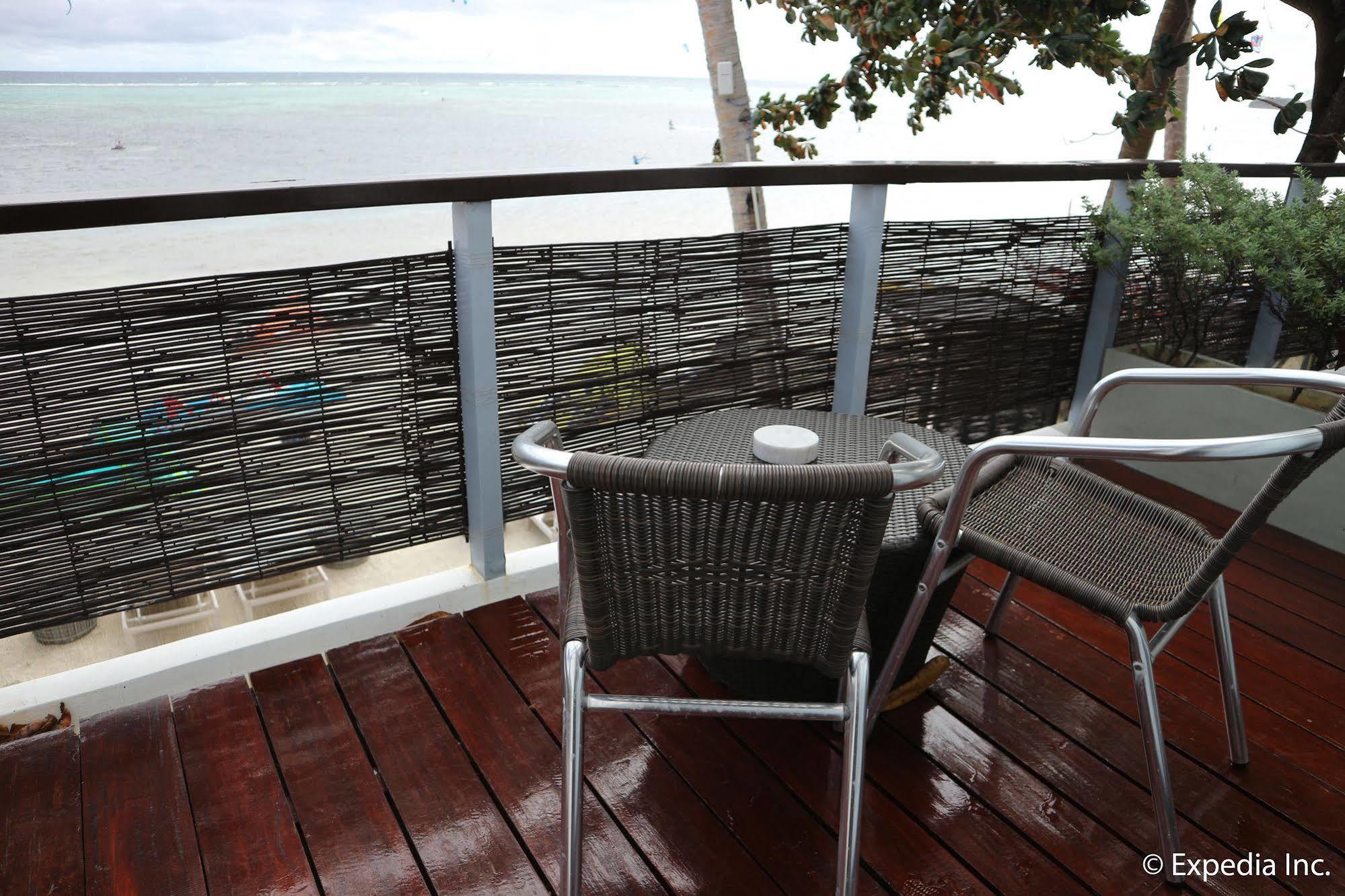Pahuwayan Suites Balabag  Exterior foto